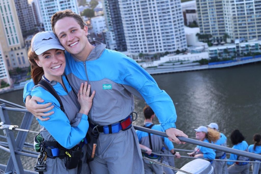 스토리 브리지 등반