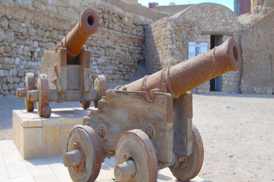 엘 쿠세이르 성은 전쟁포였다.