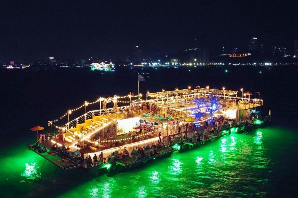 Tappia Floating Cafe