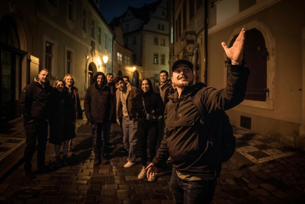 이브닝 도시의 매력을 만끽하세요