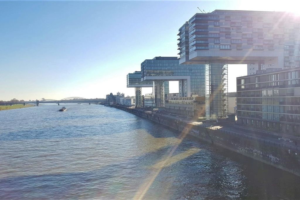 2000년의 역사를 만나는 현대 건축물