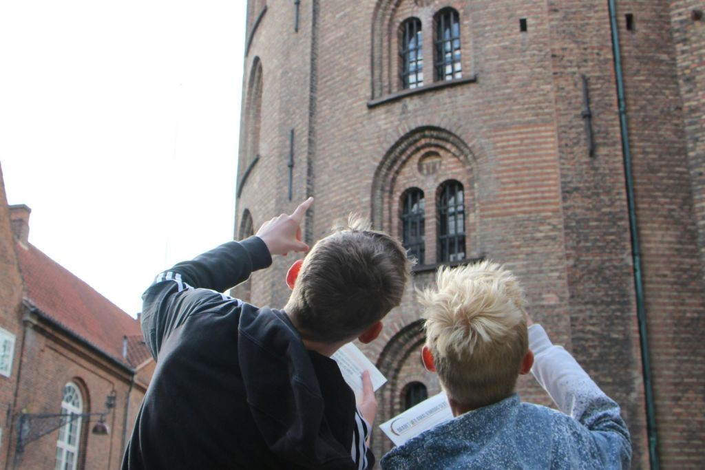 Intentando resolver el misterio