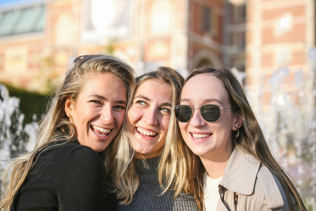 레이크스 미술관 앞