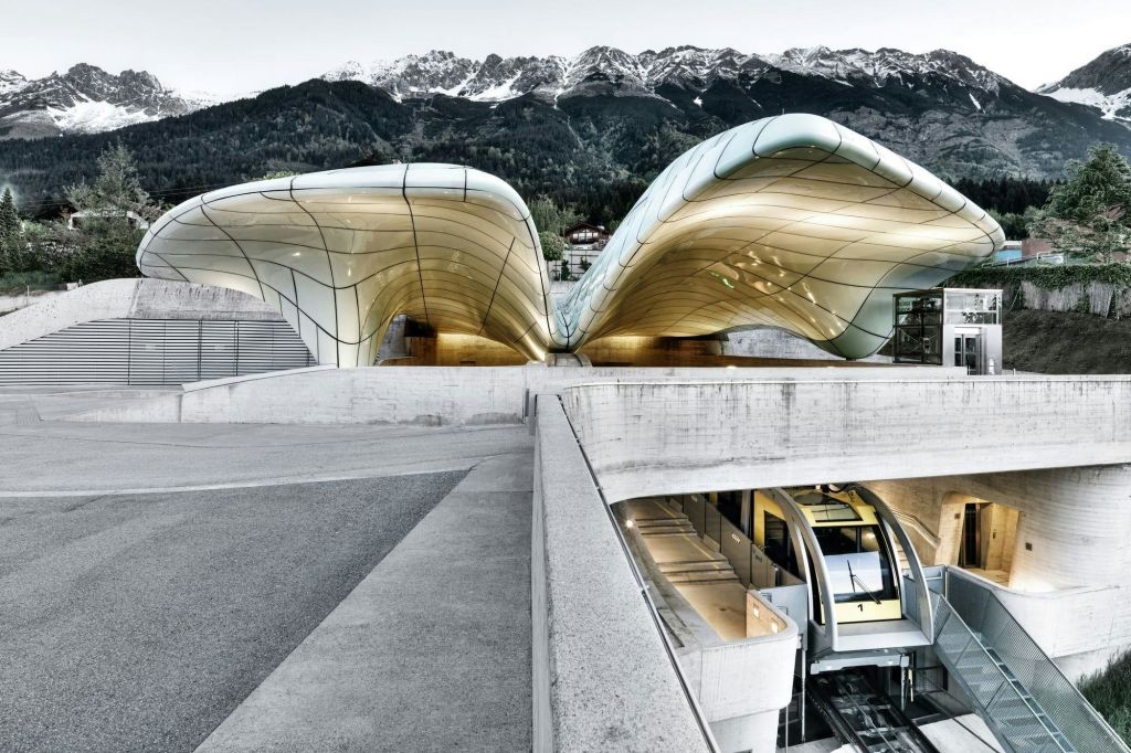 훙어부르크반 역 (Die höchste Station der Hungerburgbahn)