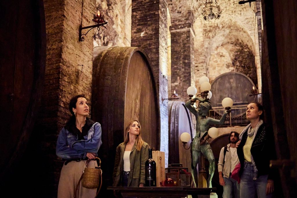 몬테풀치아노의 유서 깊은 와이너리 방문