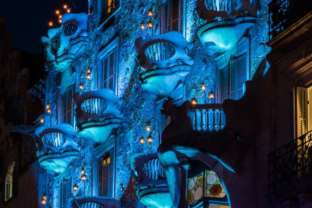 카사 바트요 - 겨울밤