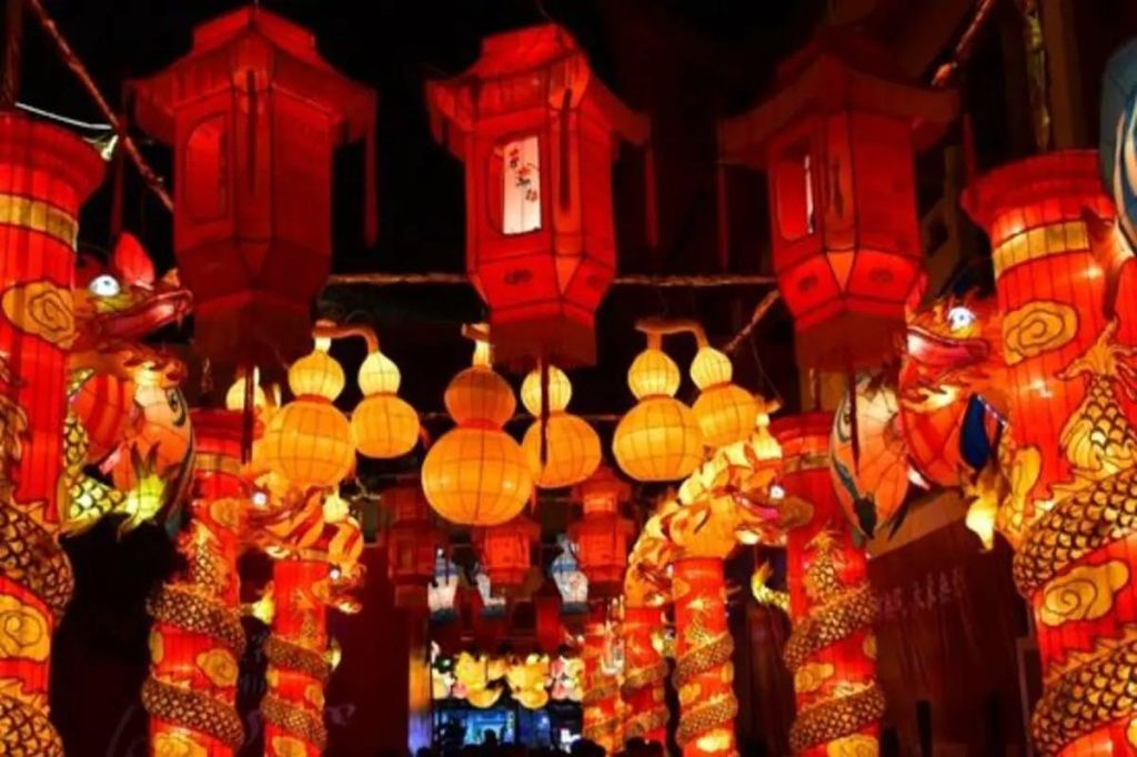 차이나타운의 음식과 문화를 만나는 도보 투어