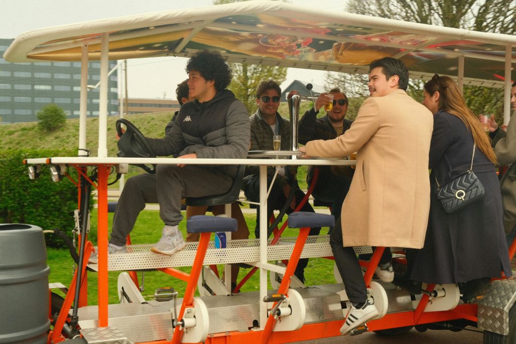 전설적인 암스테르담 맥주 자전거 투어