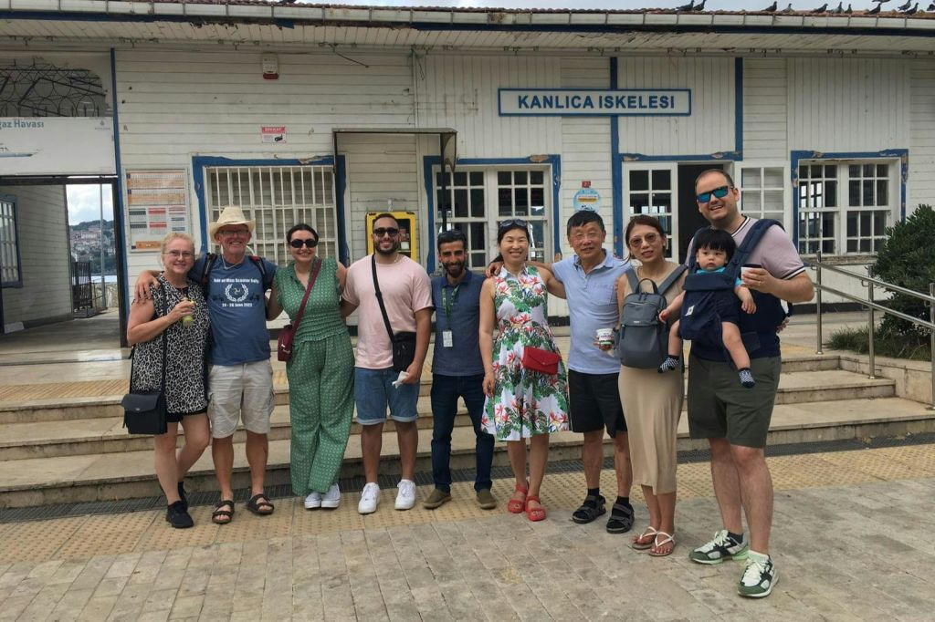 럭셔리 요트를 타고 즐기는 보스포루스 관광 크루즈