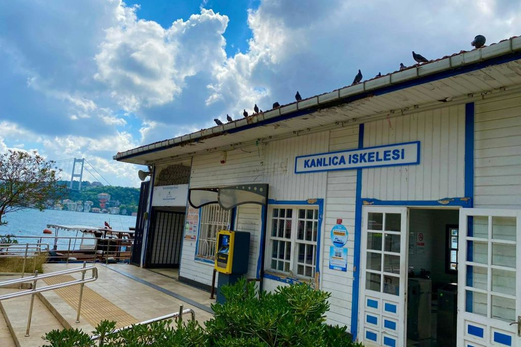 럭셔리 요트를 타고 즐기는 보스포루스 관광 크루즈