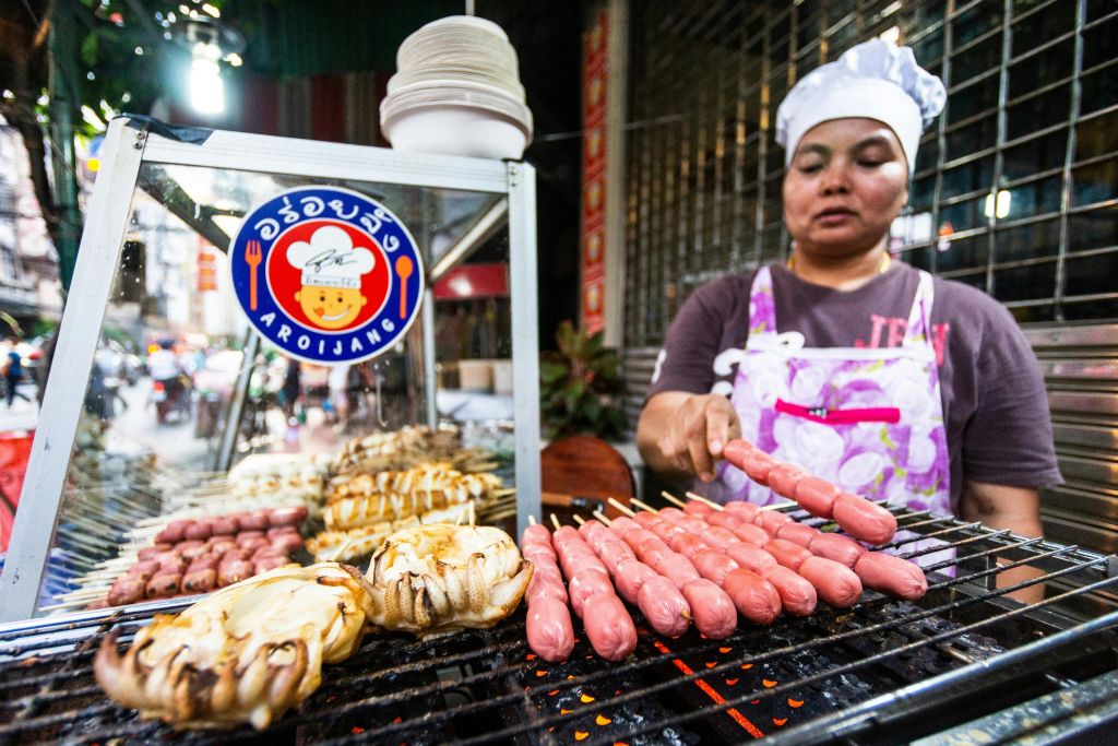 구운 소시지와 짜장면