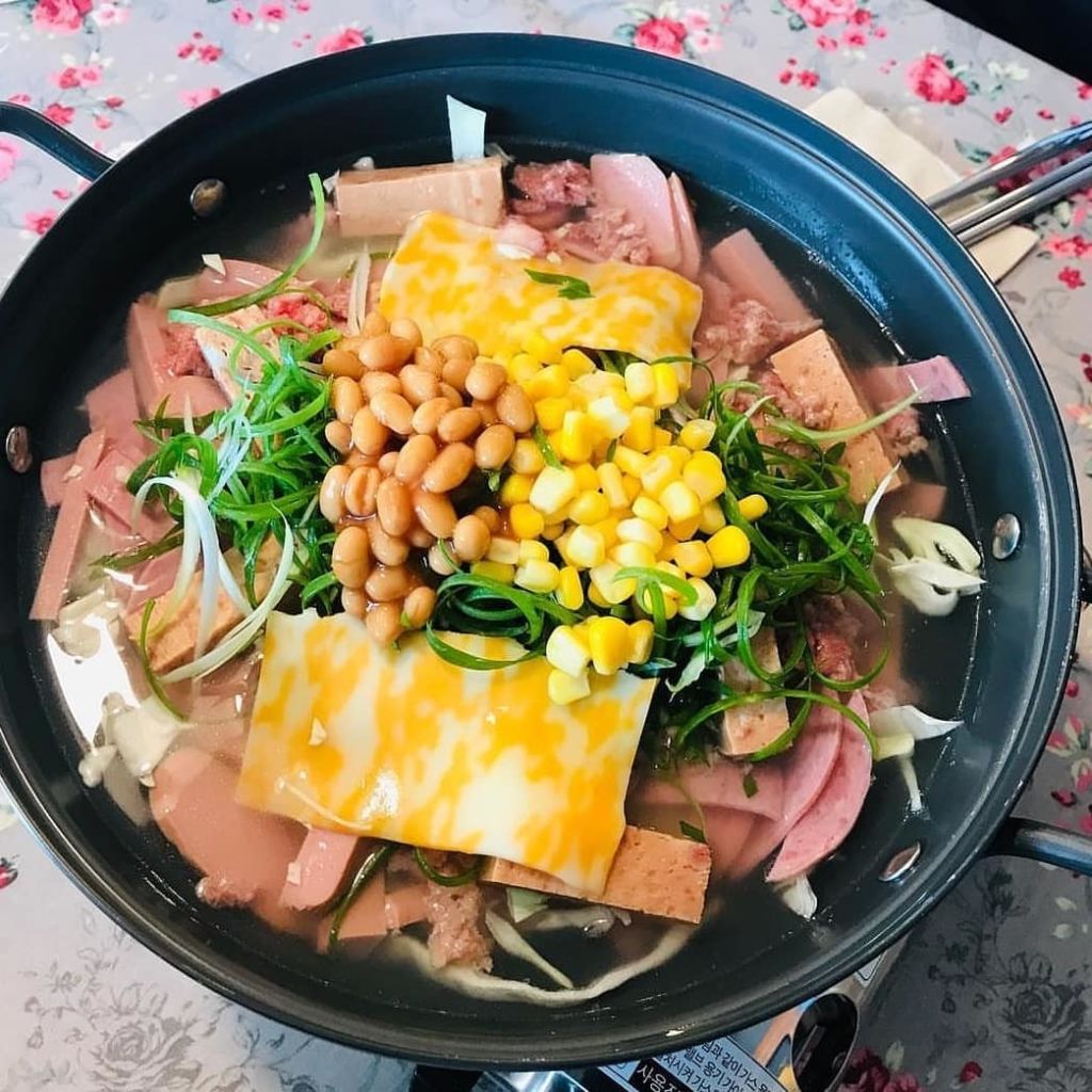 흑돼지 존슨탕
