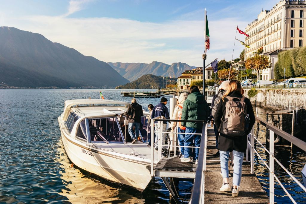 코모 호수 프라이빗 크루즈