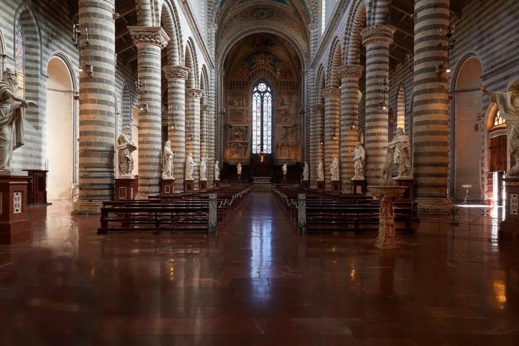 오르비에토 중부 나베 대성당