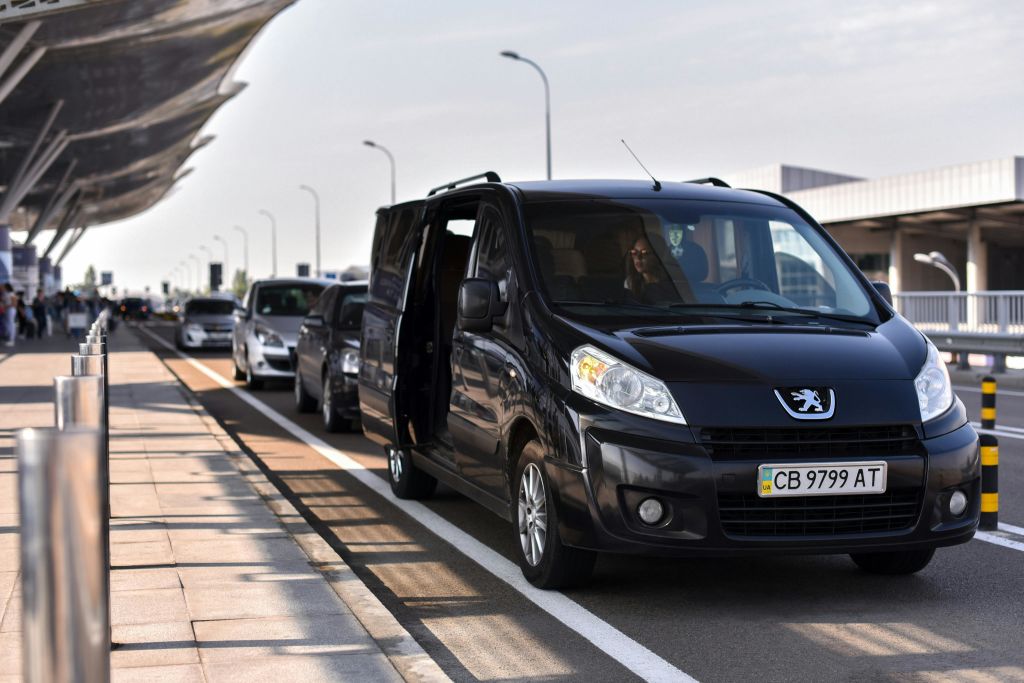 전용 공항 교통편