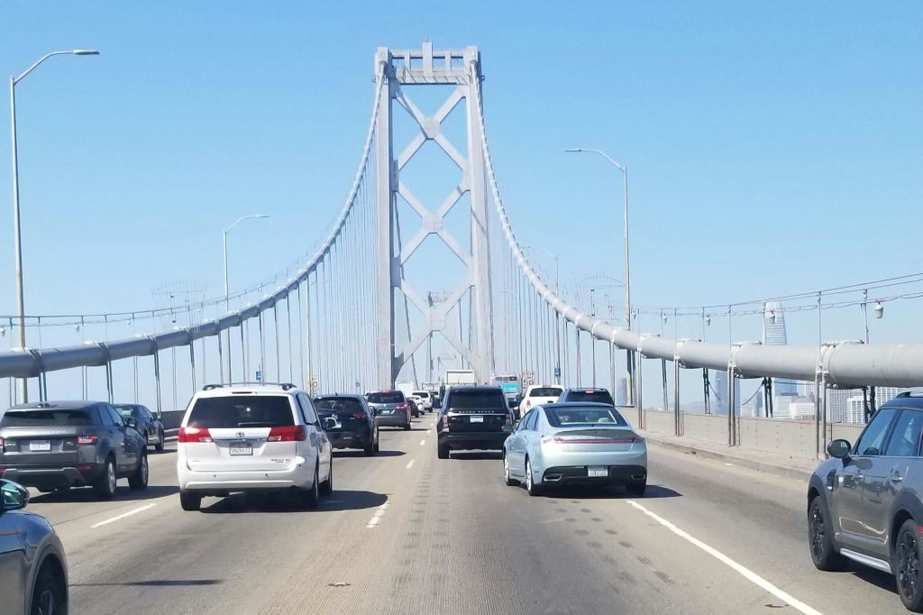 베이 브리지 위