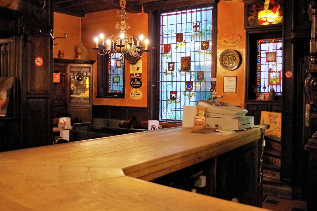 방문할 만한 사랑스러운 선술집