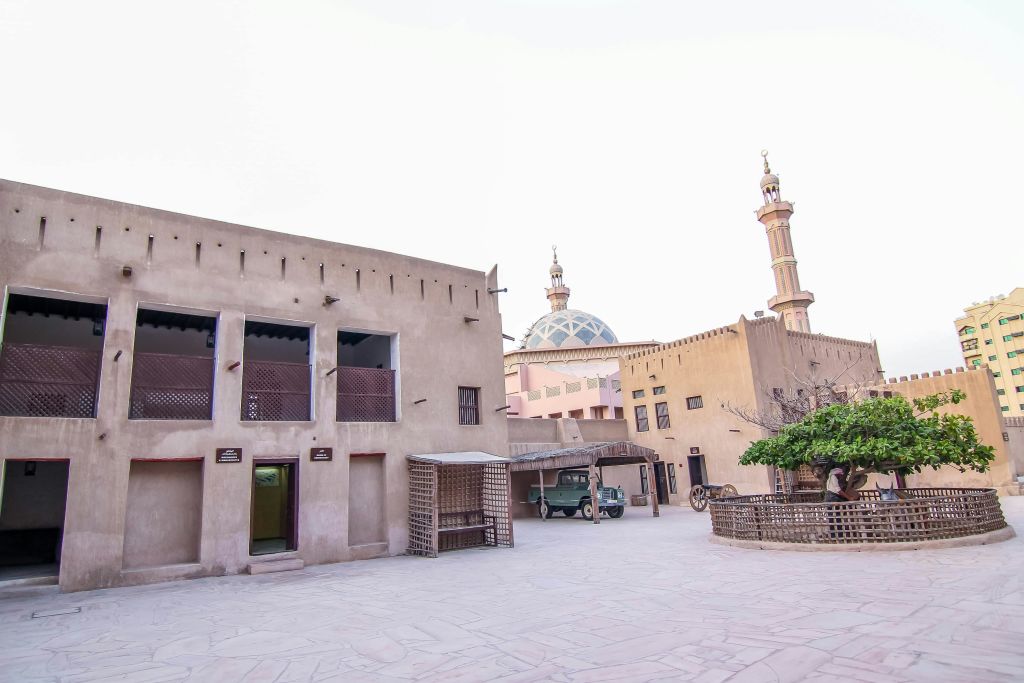 두바이 오리엔트 투어 - 샤르자 시내 관광 - 걸프만 진주 투어