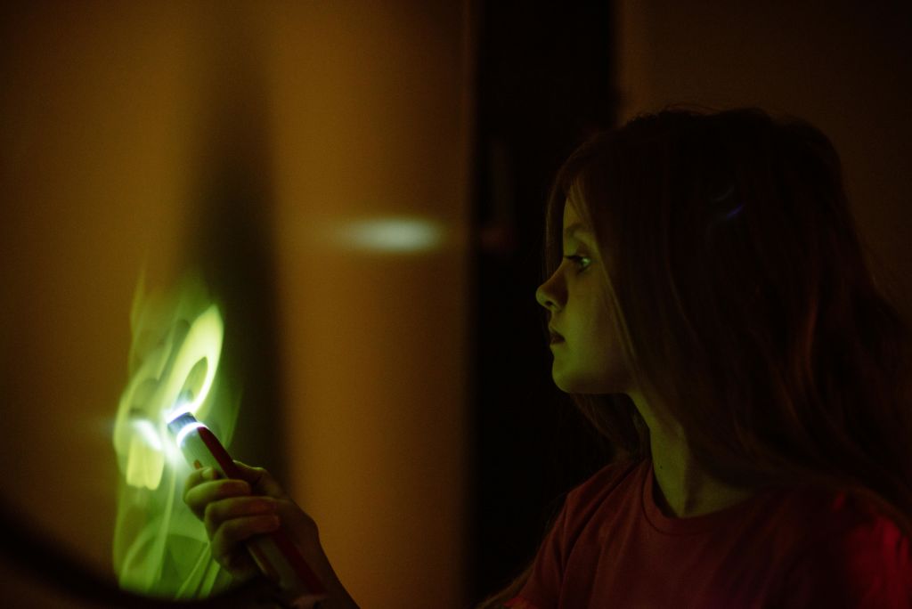 가벼운 예술, 알렉스 도위스