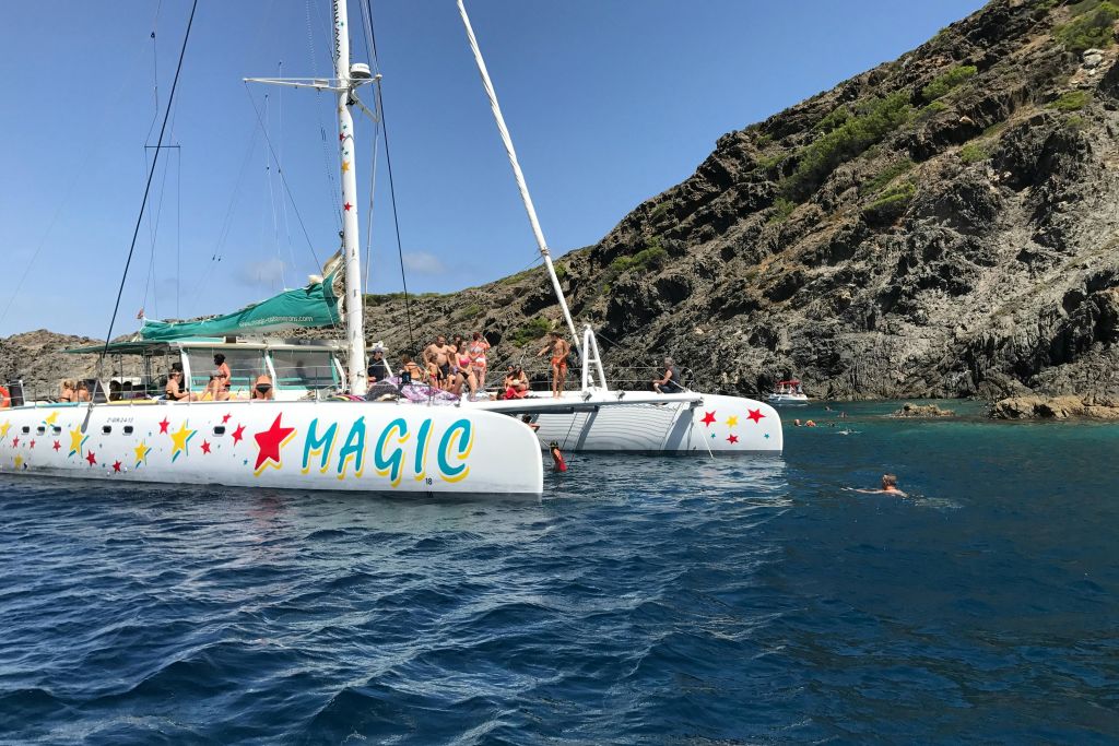 카프드크레우스의 쌍동선