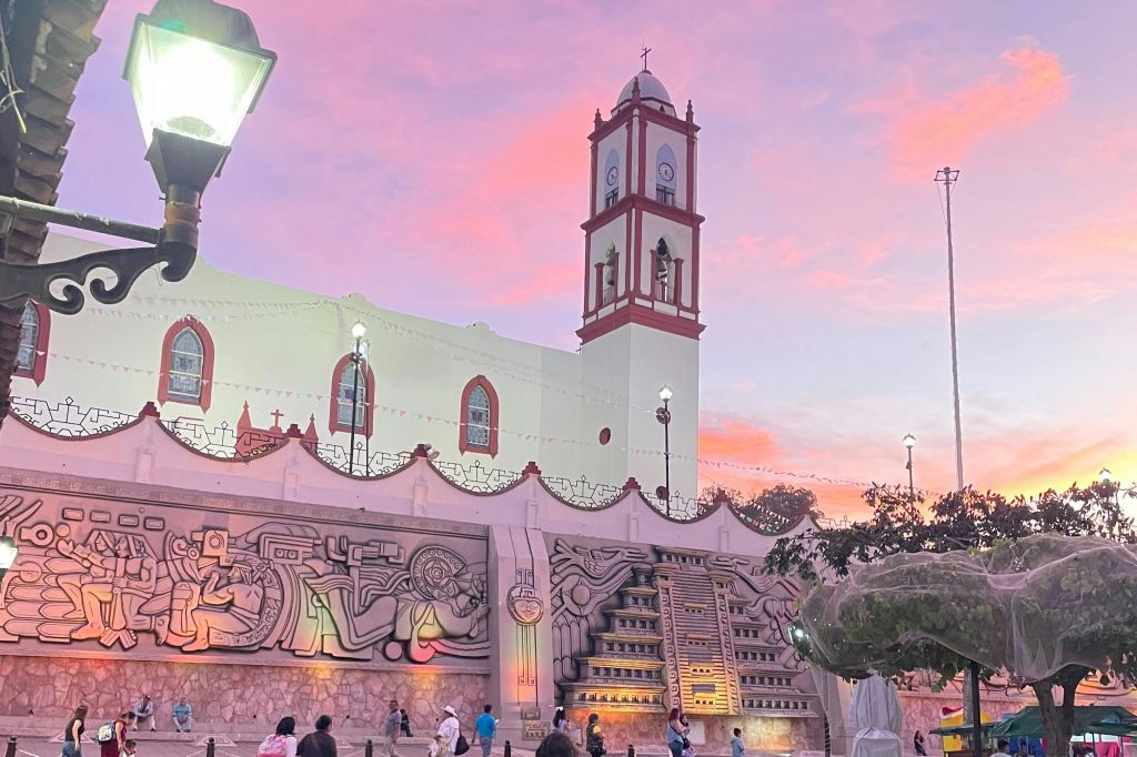 마법의 마을 파판틀라 다운타운 투어