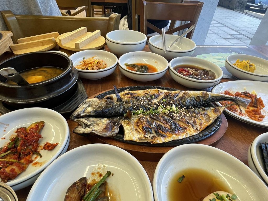 금자매 식당
