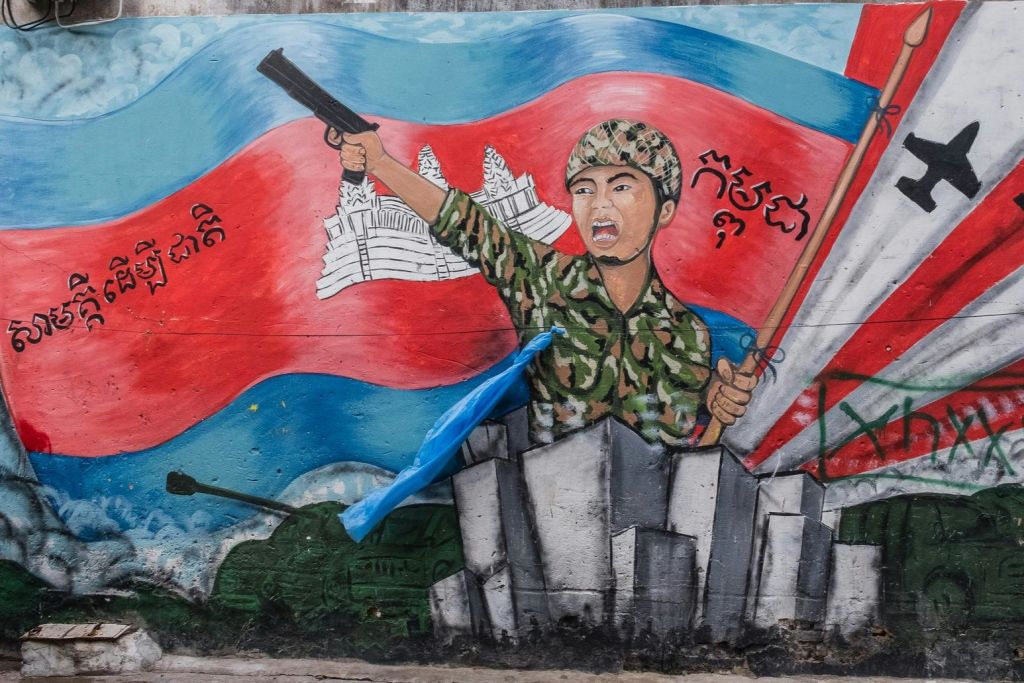 프놈펜의 다채로운 거리 예술을 감상해보세요.