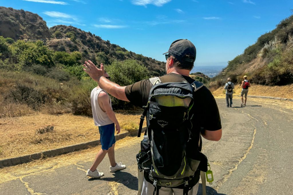 LA 현지 가이드가 여러분을 안전하게 지켜드리고 항상 올바른 등산로를 유지할 수 있도록 도와드릴 것입니다.