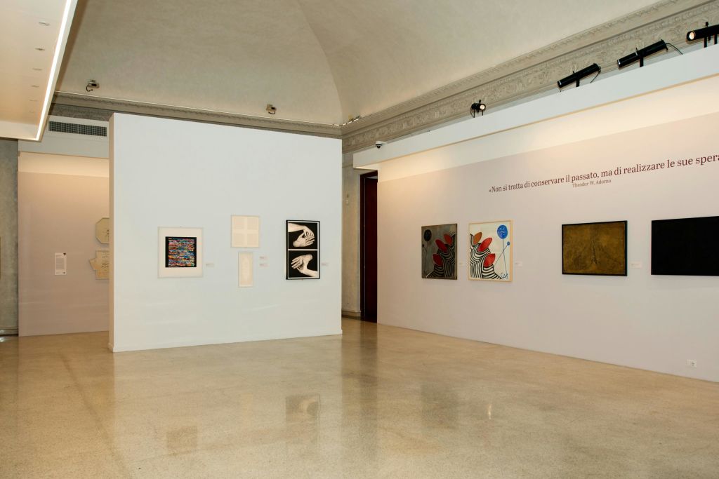 콘서트 전 (마지막 입장 오후 6시 30분) 관람객은 궁전 예술 박람회를 무료로 즐길 수 있습니다.