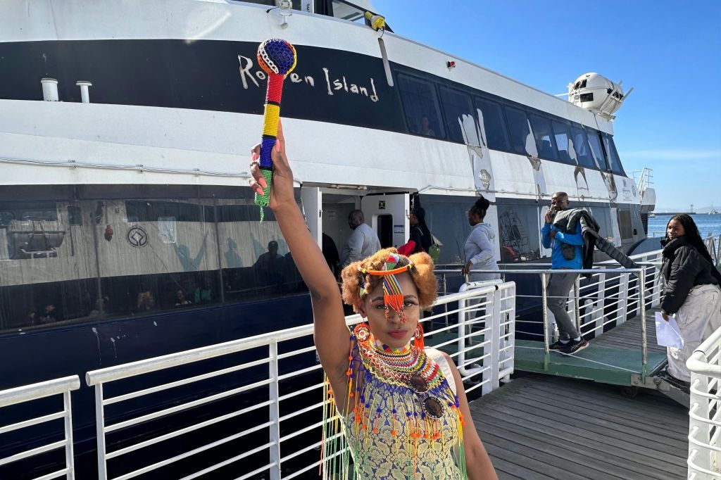 로벤섬으로 떠나는 보트 여행