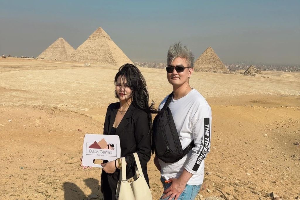 게스트가 가이드 투어를 즐기고 있습니다.