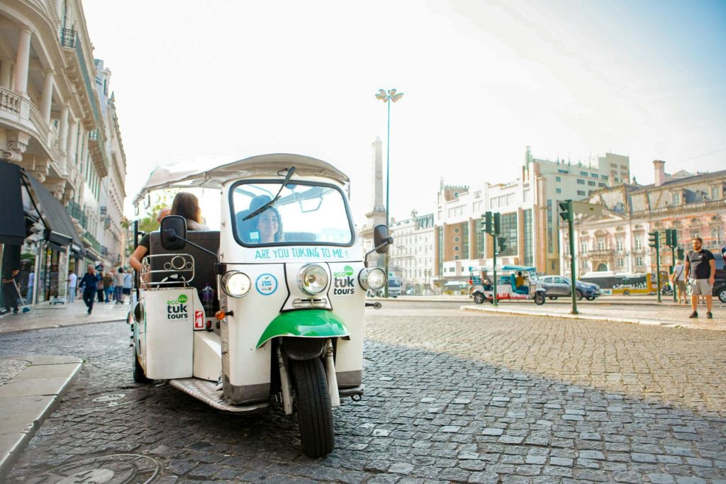 가이드와 함께하는 리스본 툭툭 투어