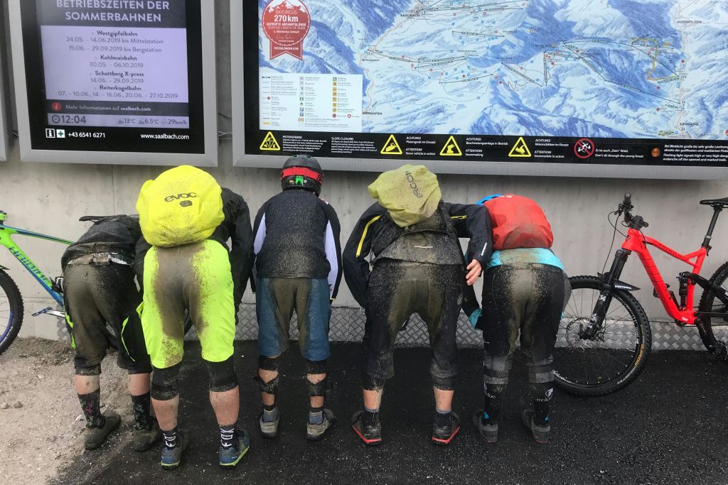 날씨에 구애받지 않고 신나게 놀자!