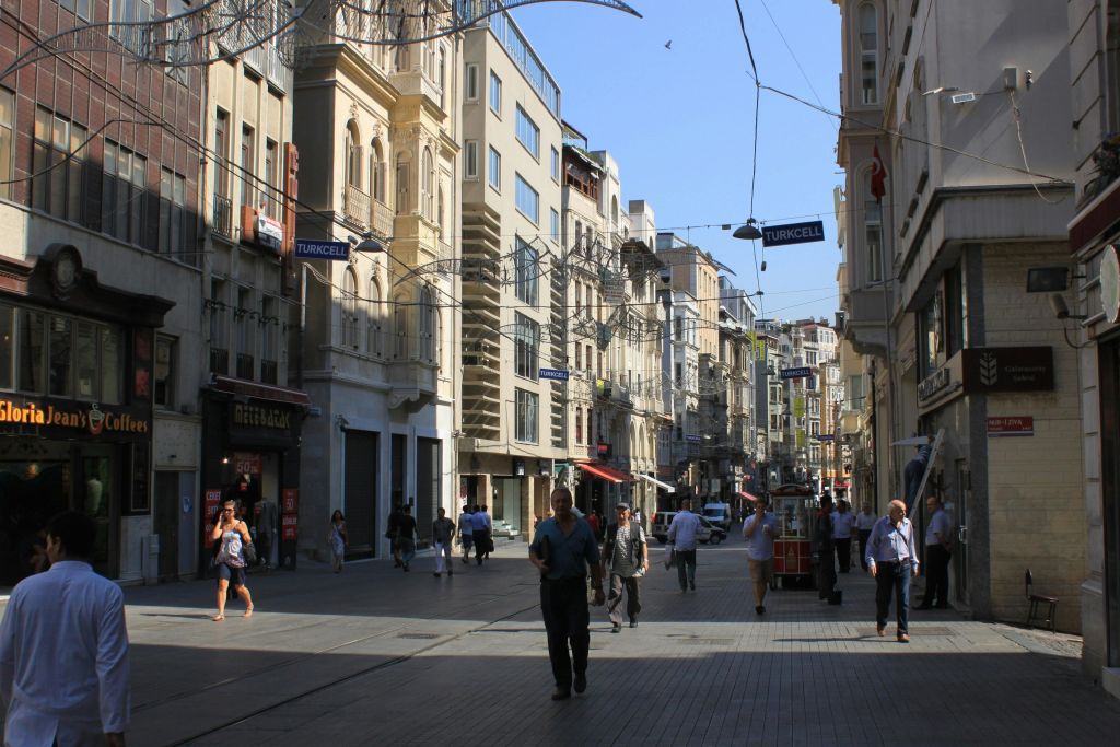 이스티클랄카데시