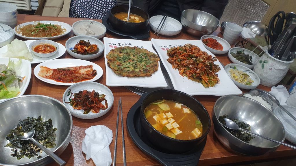 박구윤회관