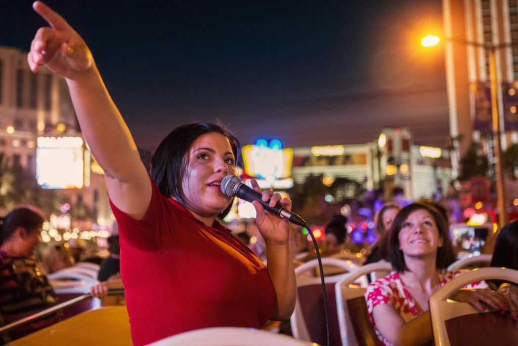 성인 전용 야간 투어