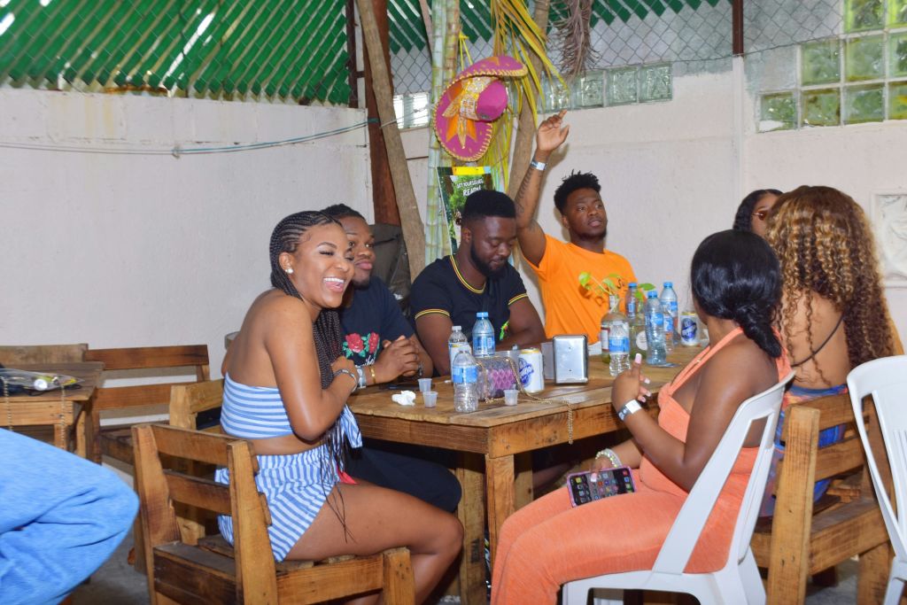 푸에르토 모렐로스에서 즐기는 타코 테이스팅