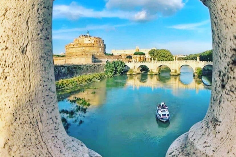 비토리오 다리에서 바라본 풍경