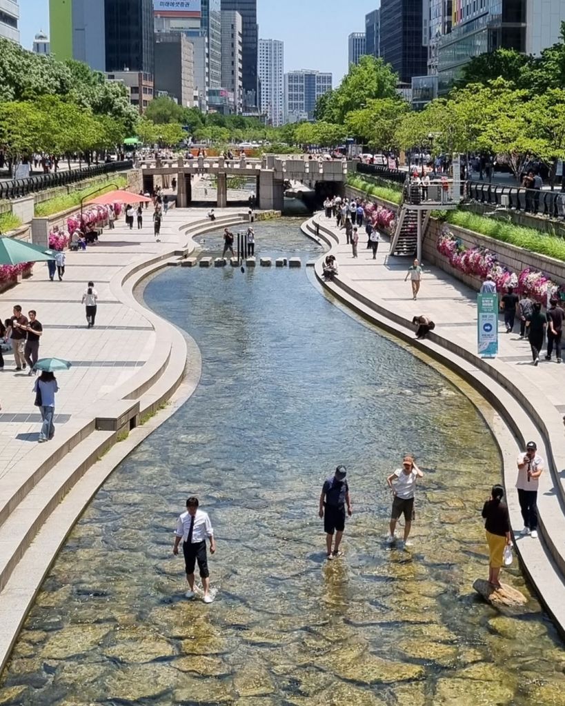 Cheonggyecheon Stream Splash Fest Thumbnail