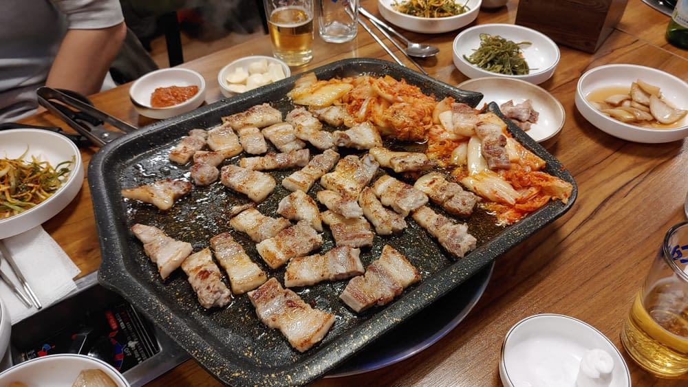 운산 식당