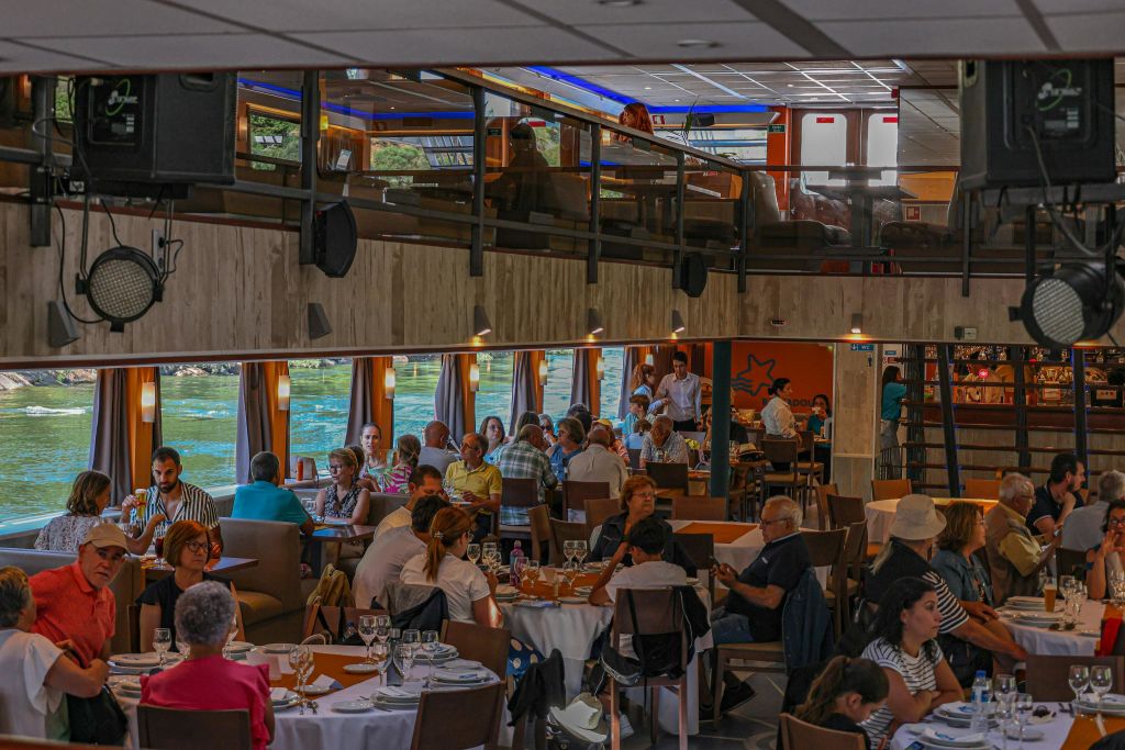 점심 식사 공간