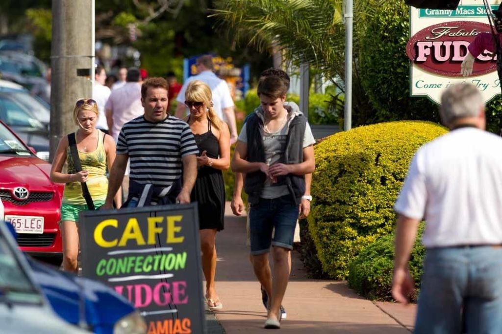 갤러리 워크에서 쇼핑하기