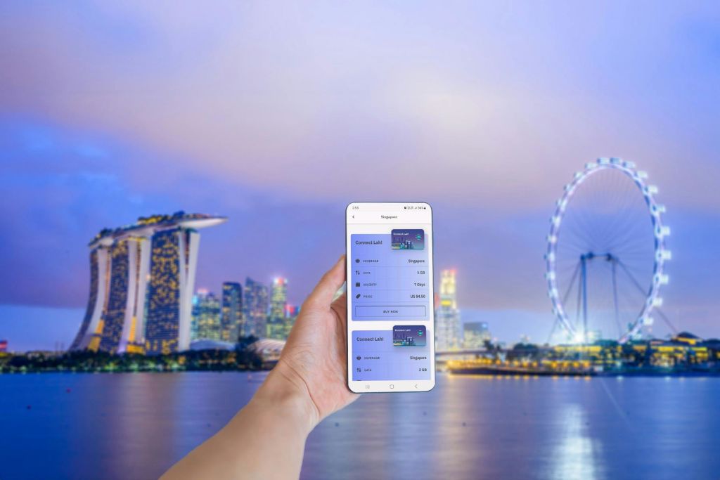 IOS 및 Android 모바일 장치에 eSIM을 쉽게 설치하고 활성화할 수 있습니다. ESIM으로 기기를 적용할 수 있는지 확인하세요.