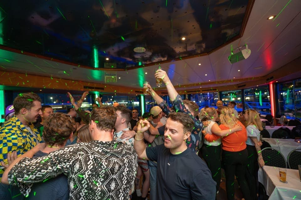 오리지널 함부르크 보르드 파티 © 2025 Abicht