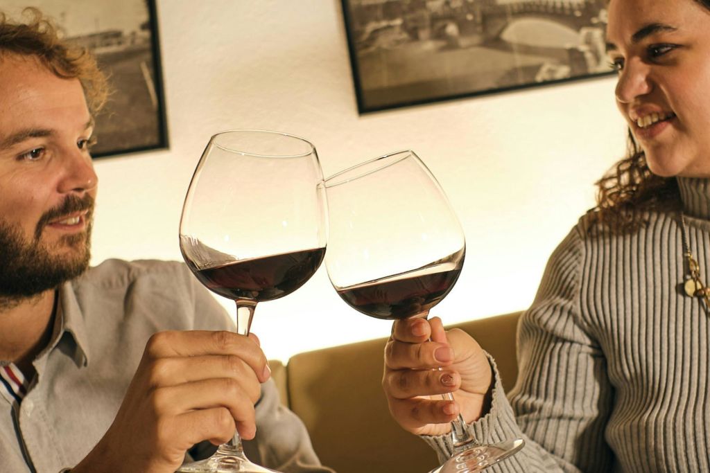 시음회에서 환호하기