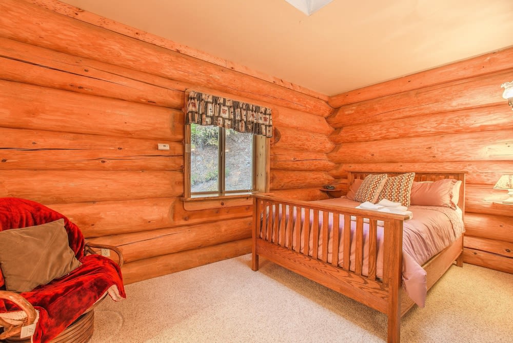 Bear Ridge Cabin 트리플 숙소