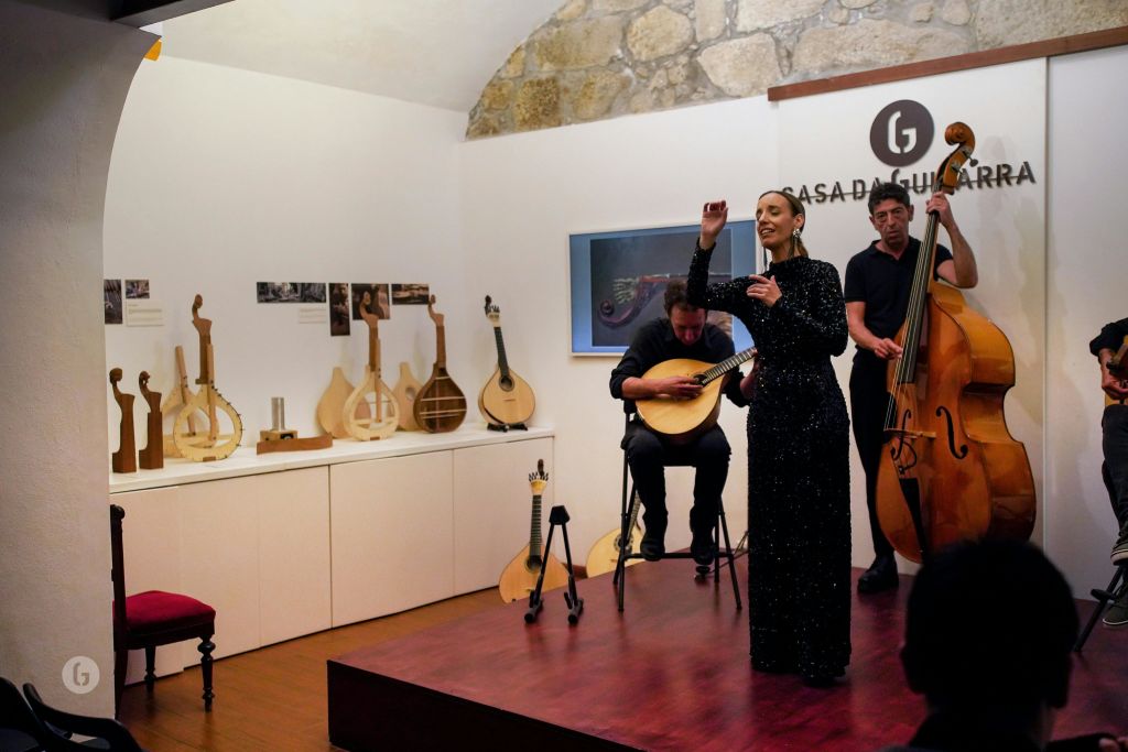 Casa da Guitarra의 Fado