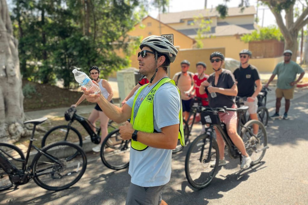 LA 현지 가이드가 수분을 충분히 공급해드립니다.