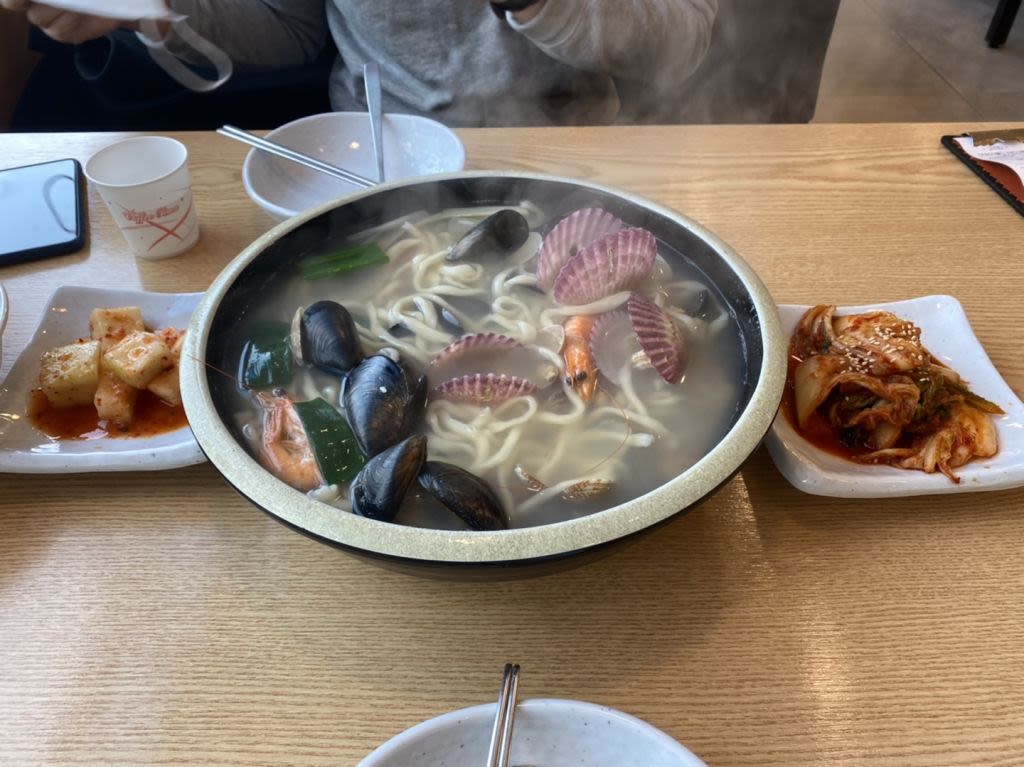 구읍뱃터 맛집, 영종도 고래해물칼국수