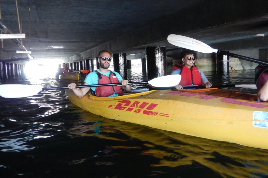 샌프란시스코의 숨겨진 통로를 따라 노를 저어보세요